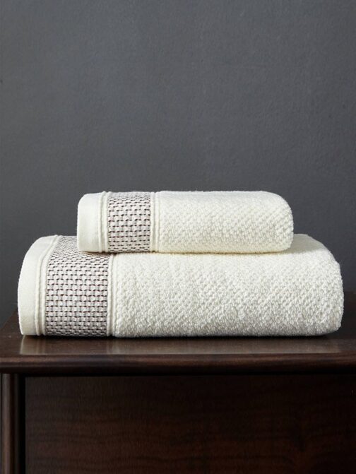 Towel - Image 37